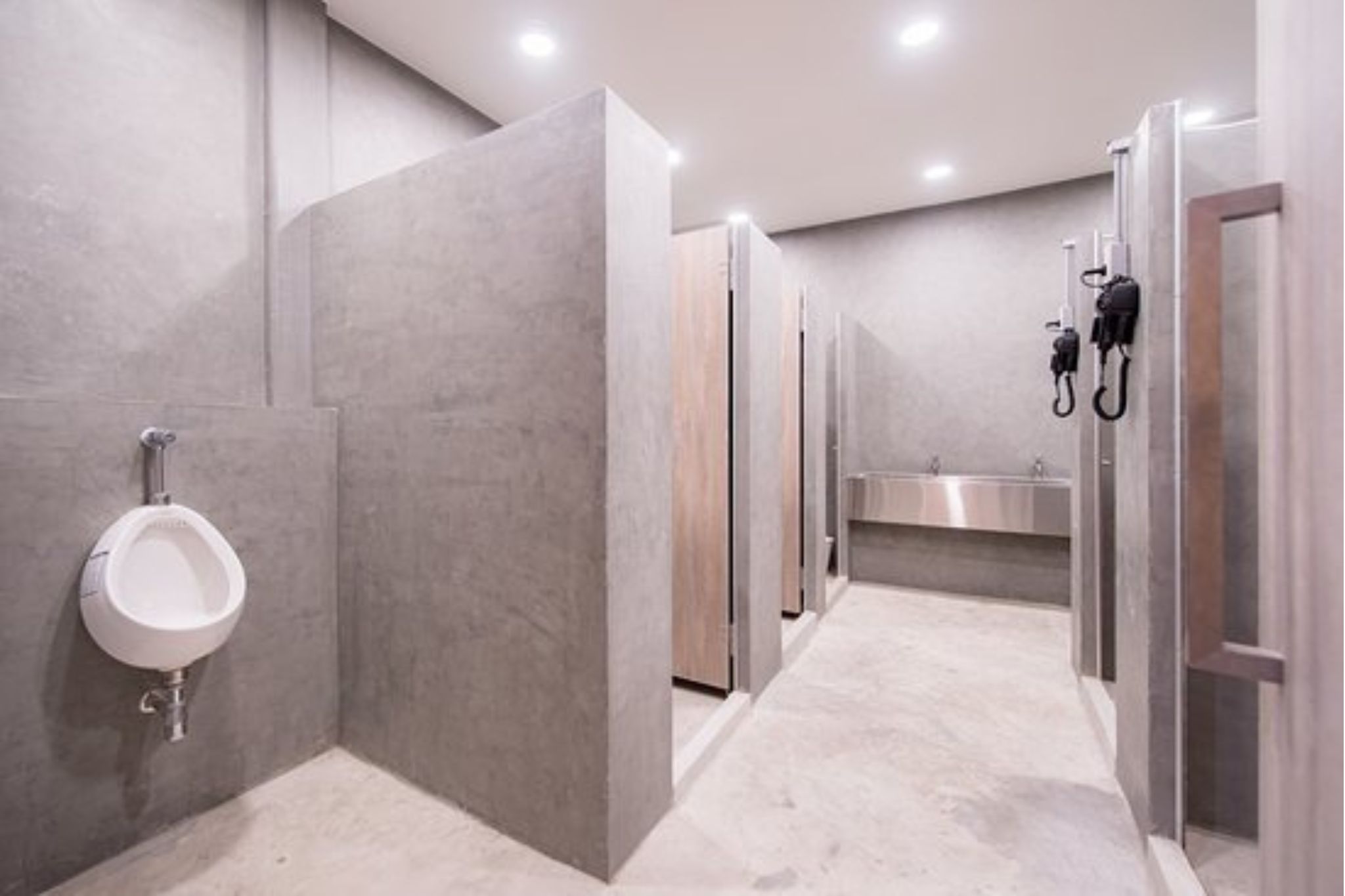Thiết kế toilet và phòng tắm dùng chung trong hostel 2